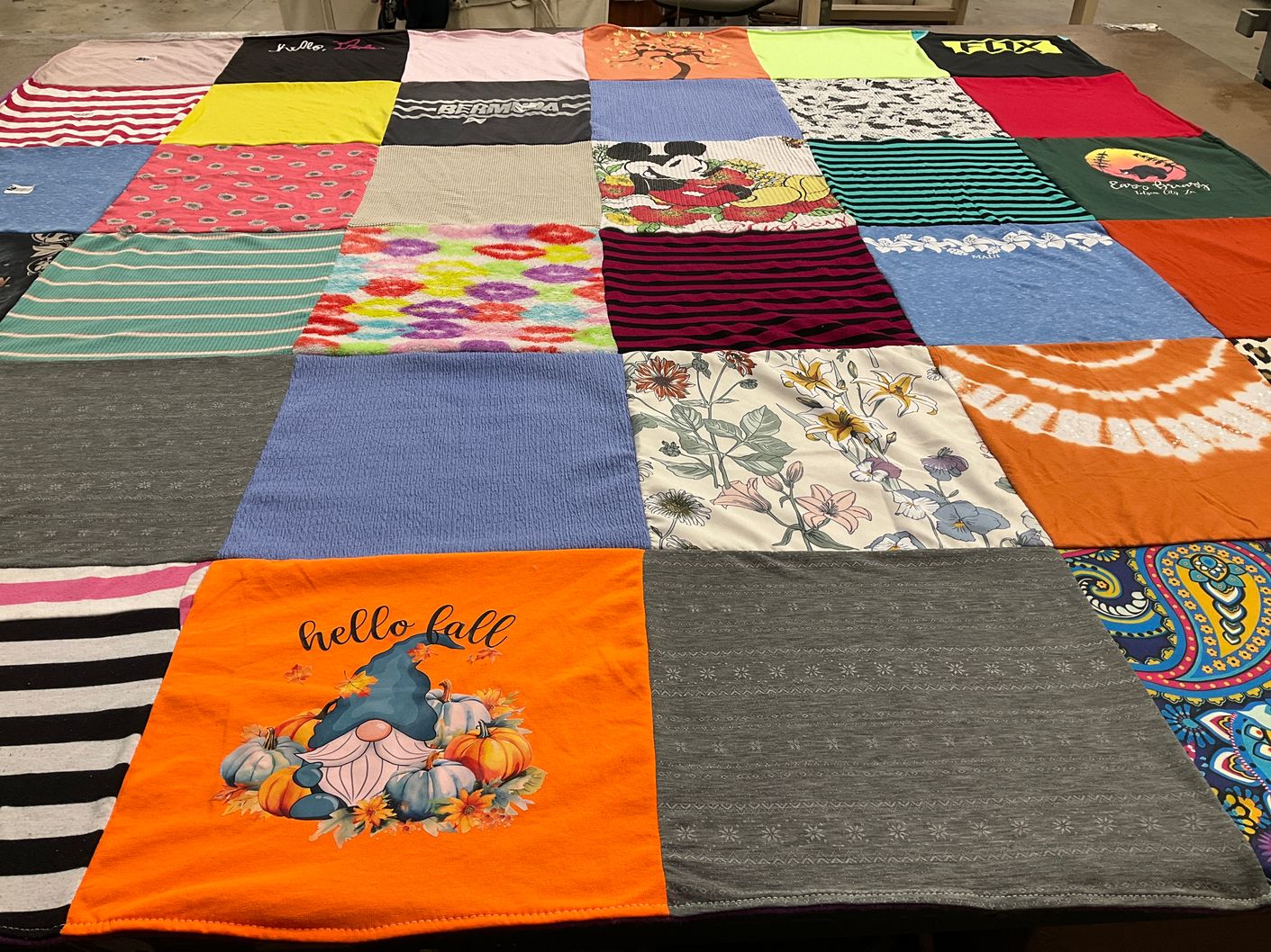 T-shirt quilt with fall, seasonal decor themes by Deanna from CA