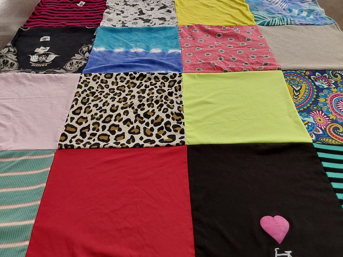 T-shirt quilt by Deanna from CA