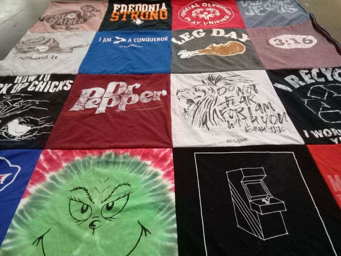 T-shirt quilt from fredonia university by Naomi from NY