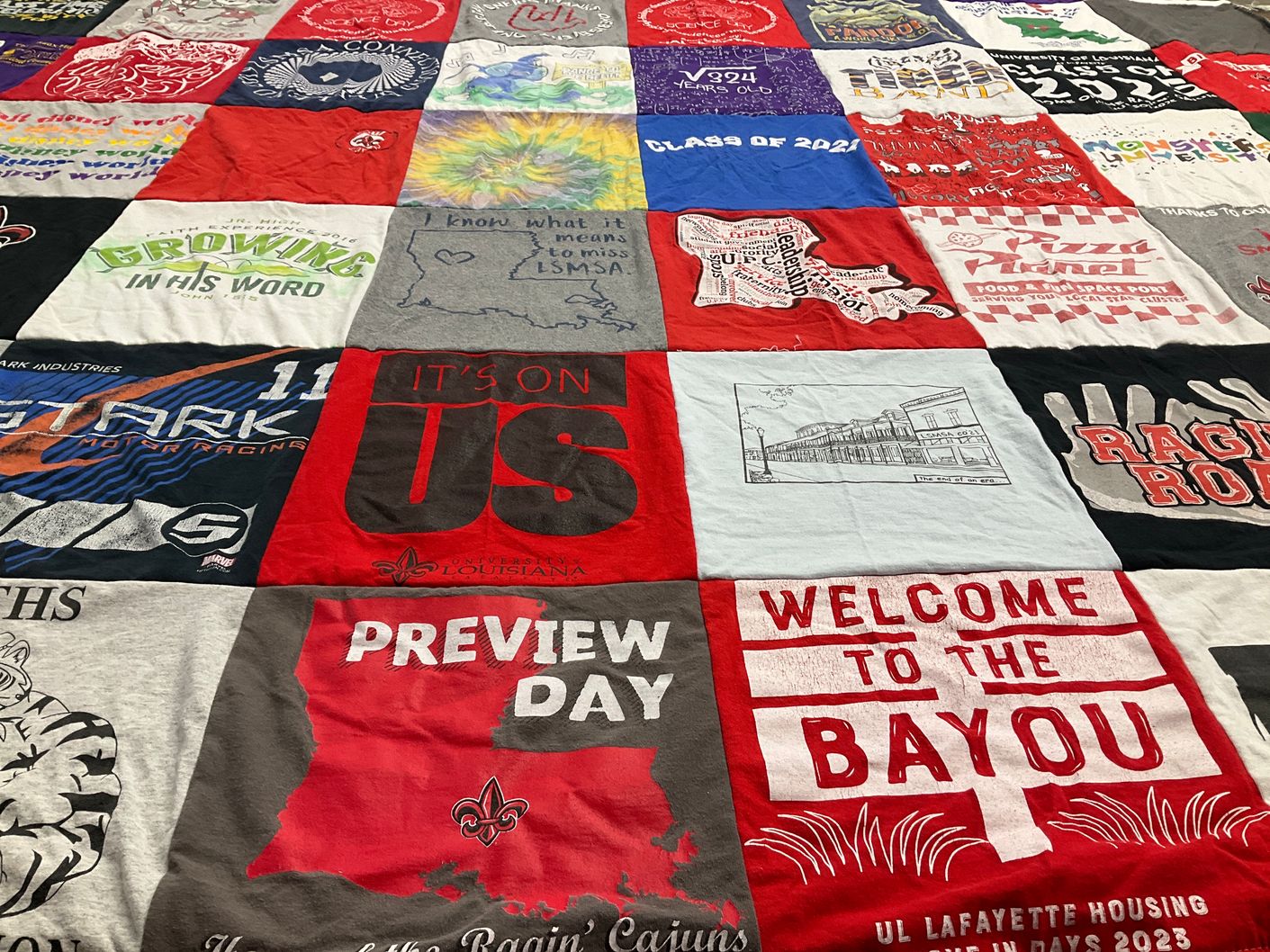 T-shirt quilt featuring ragin cajuns by BEA from LA