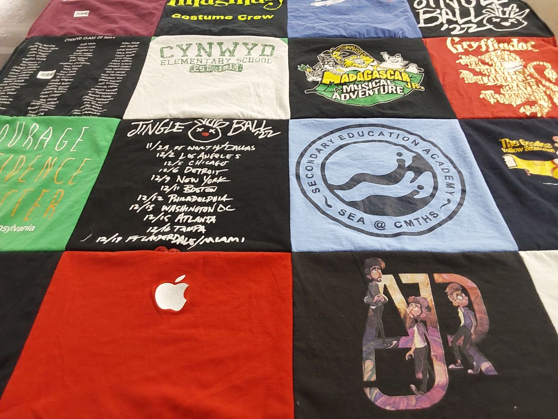 T-shirt quilt from cynwyd elementary school by Wendy from PA