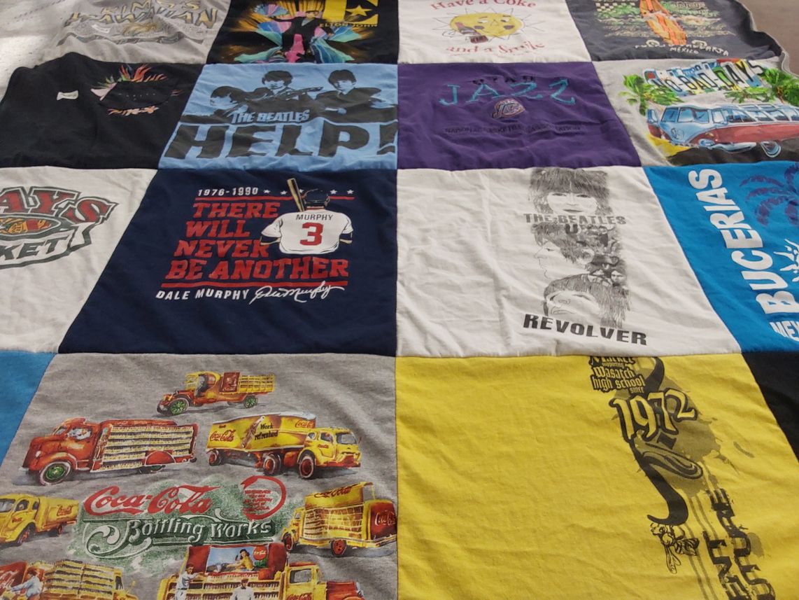 T-shirt quilt featuring atlanta braves by Steven from UT
