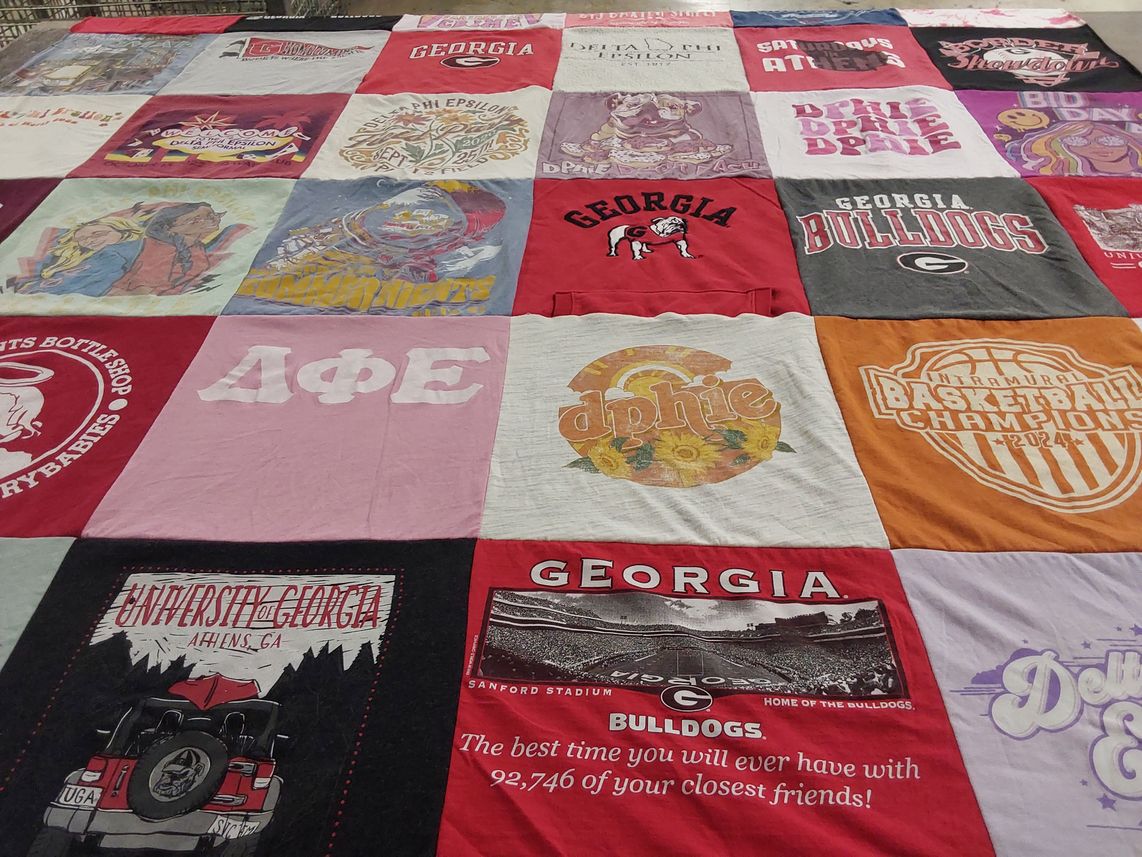 T-shirt quilt featuring georgia bulldogs by Sydney from FL