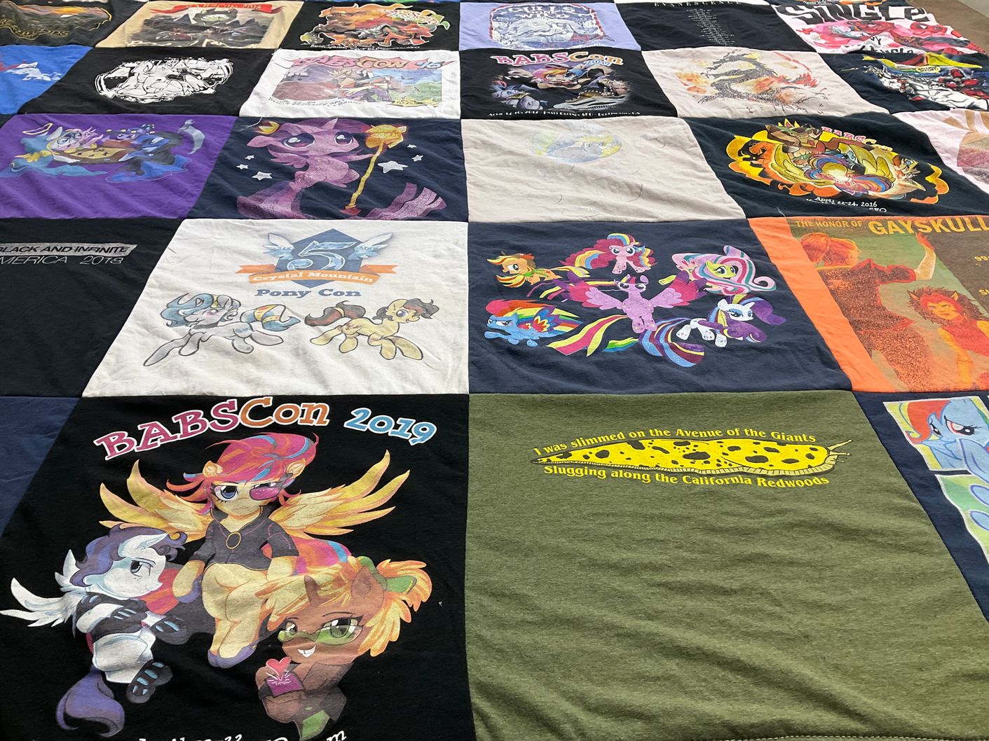 T-shirt quilt with my little pony, animation themes by Frank from CA