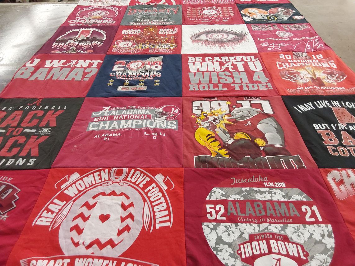 T-shirt quilt featuring university of alabama crimson tide by Lee from LA