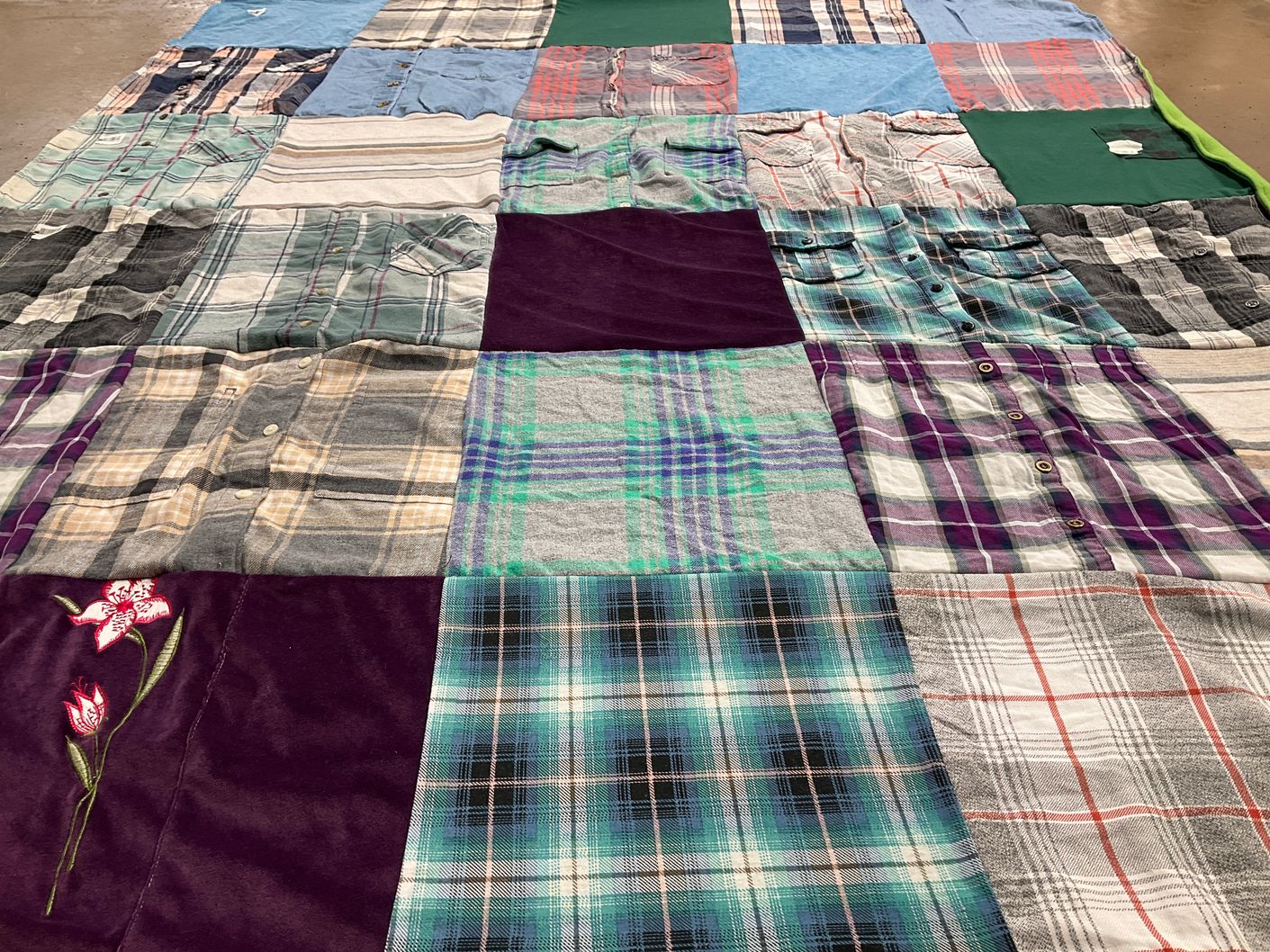 T-shirt quilt by Grace from AZ