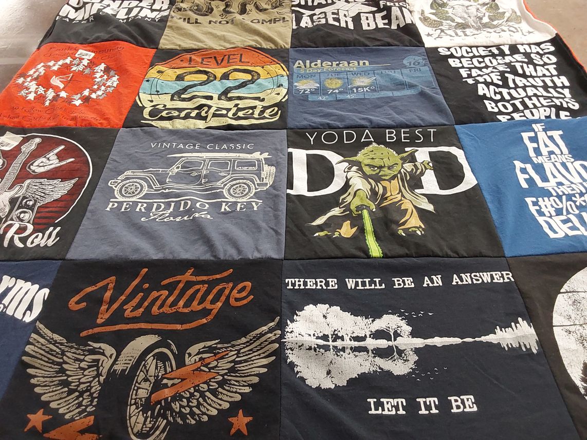 T-shirt quilt with science fiction, star wars themes by Tim from LA