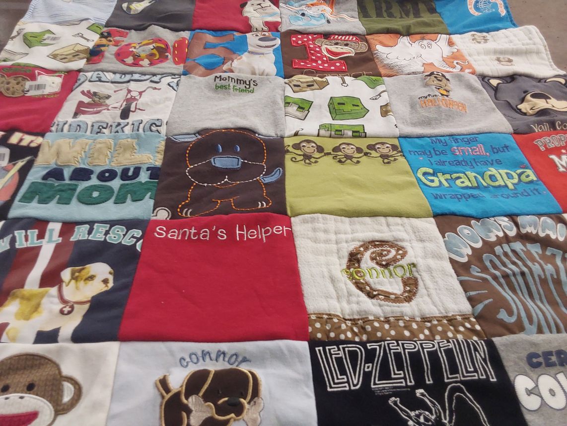T-shirt quilt with dogs, animals themes by Dawn from TX