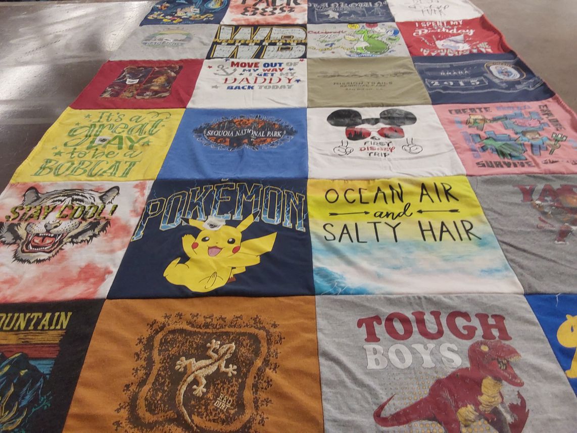 T-shirt quilt from sequoia national park by Lonna from VA