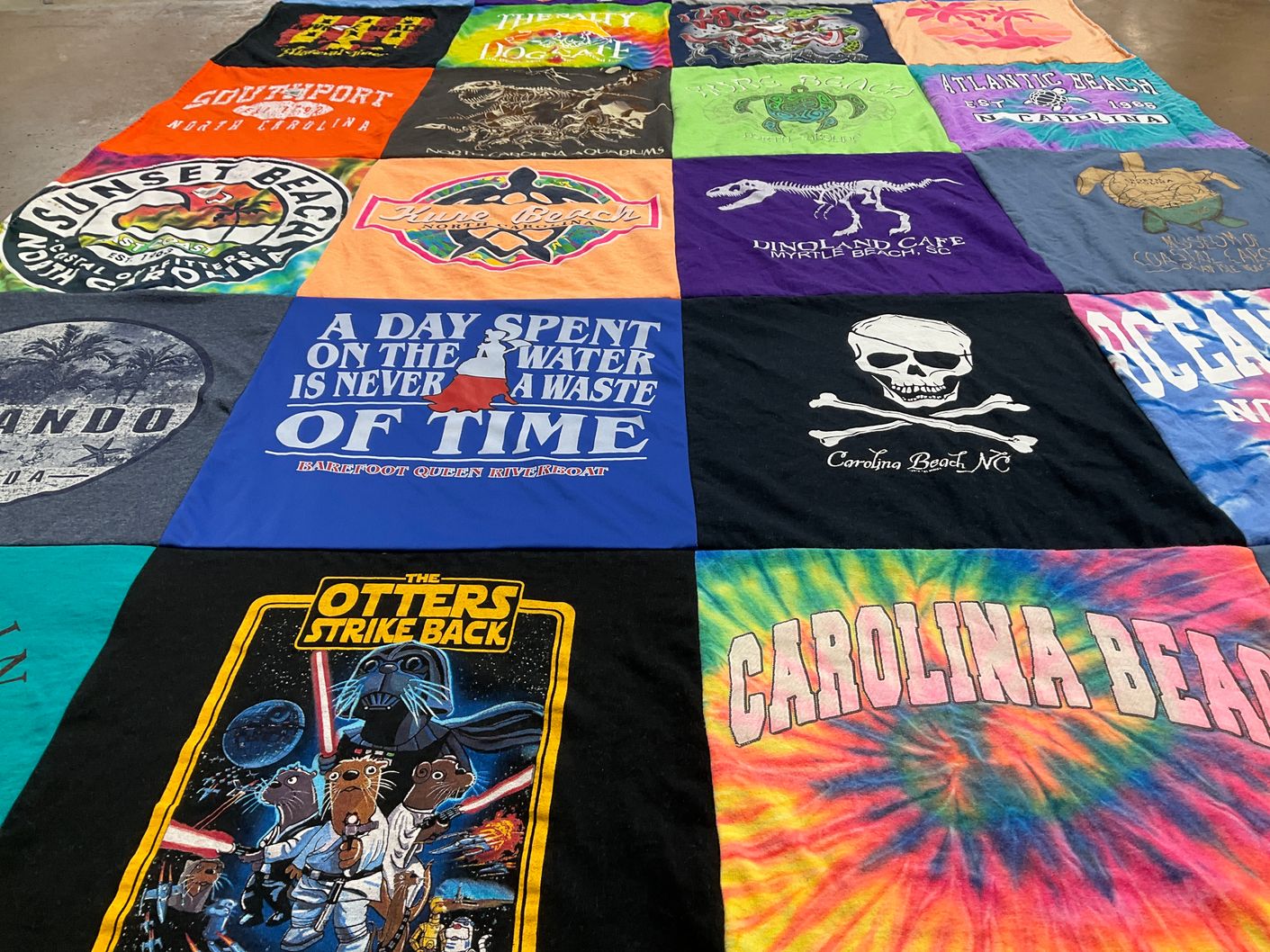 T-shirt quilt with beaches, vacation themes by Alexa from NC