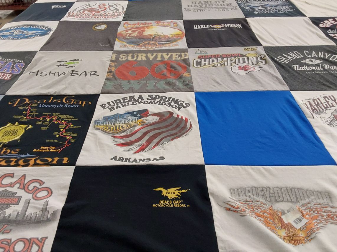 T-shirt quilt featuring kansas city chiefs by Susan from KS