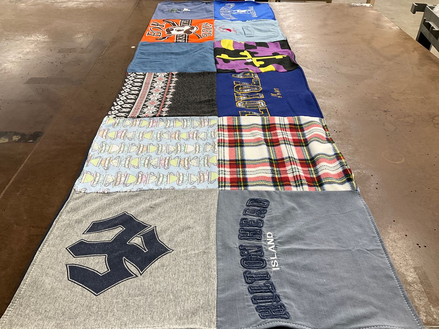 T-shirt quilt with vacation, beach themes by Paul from MD