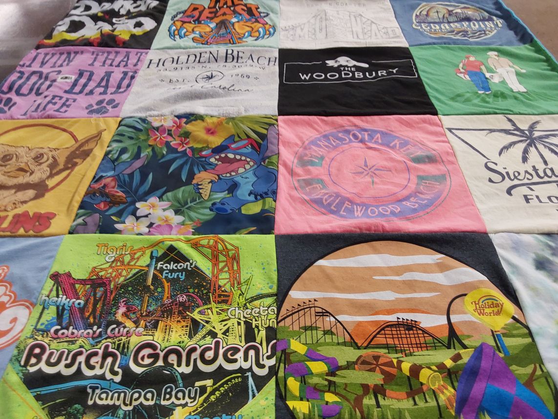 T-shirt quilt with theme parks, beaches themes by Matthew from OH