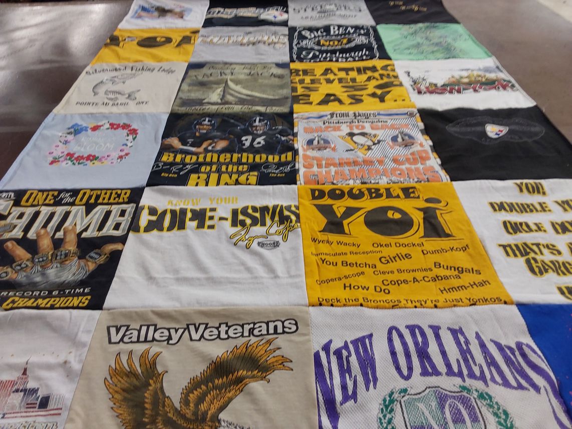 T-shirt quilt featuring pittsburgh steelers by Syl from OH