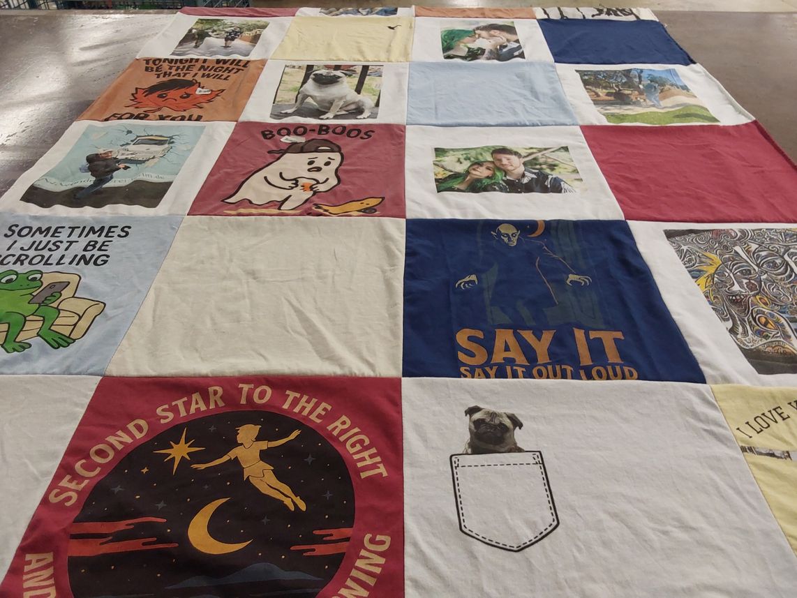 T-shirt quilt with dogs, pets themes by Gloria from TX