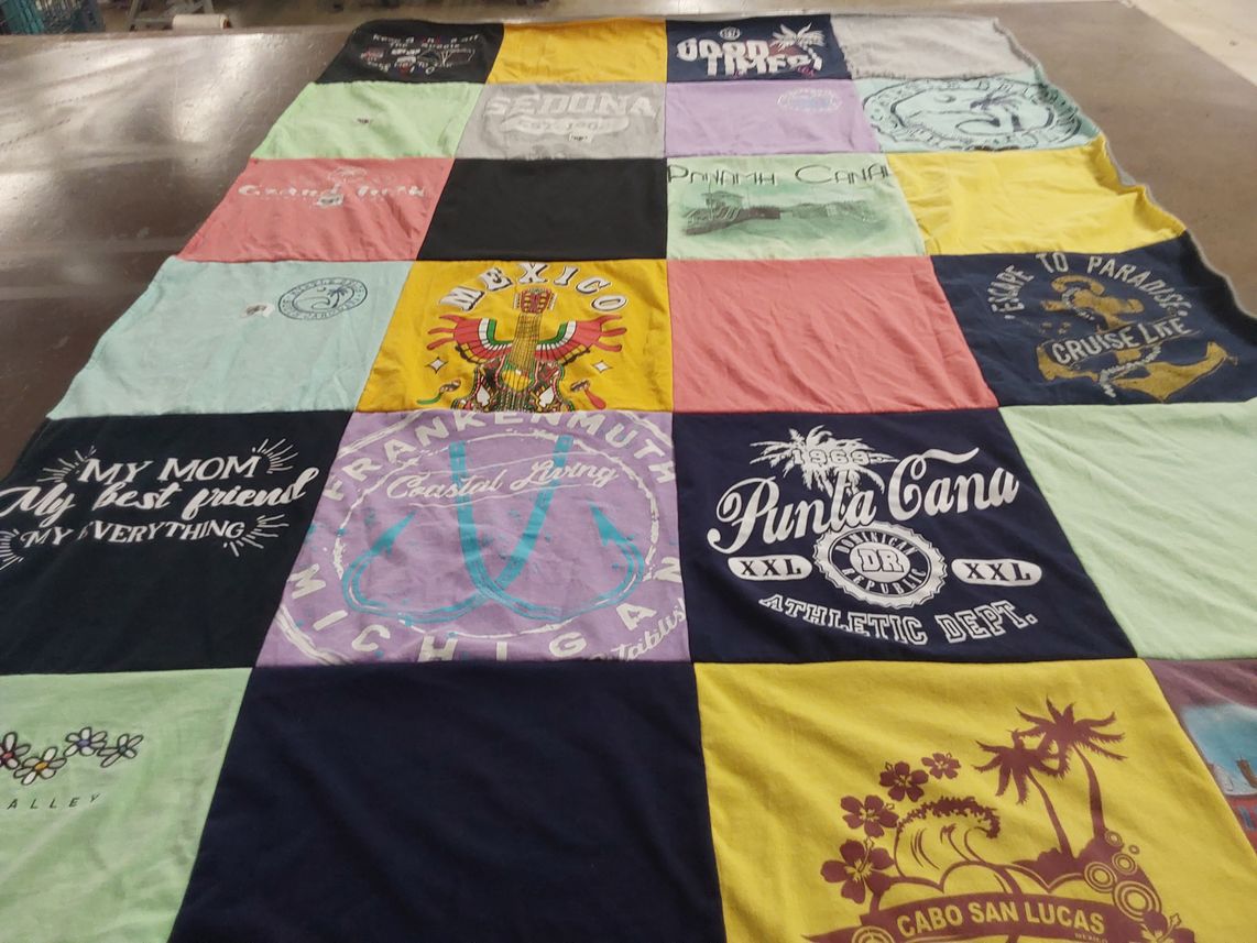 T-shirt quilt with travel, beach themes by Lisa from OH