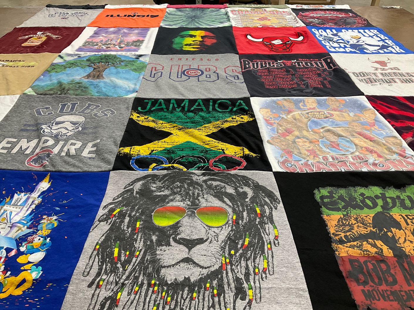 T-shirt quilt featuring chicago bulls, chicago cubs by Kenneth from IL