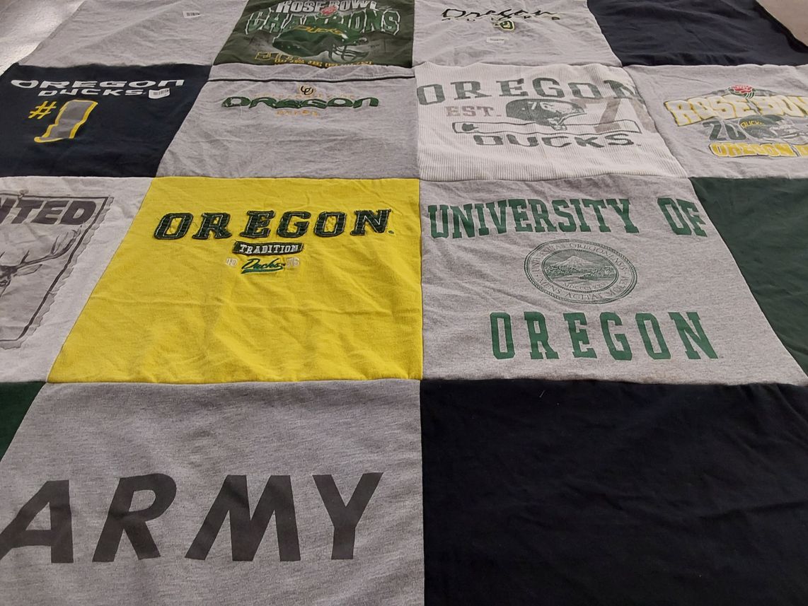 T-shirt quilt featuring oregon ducks by Tricia from OR