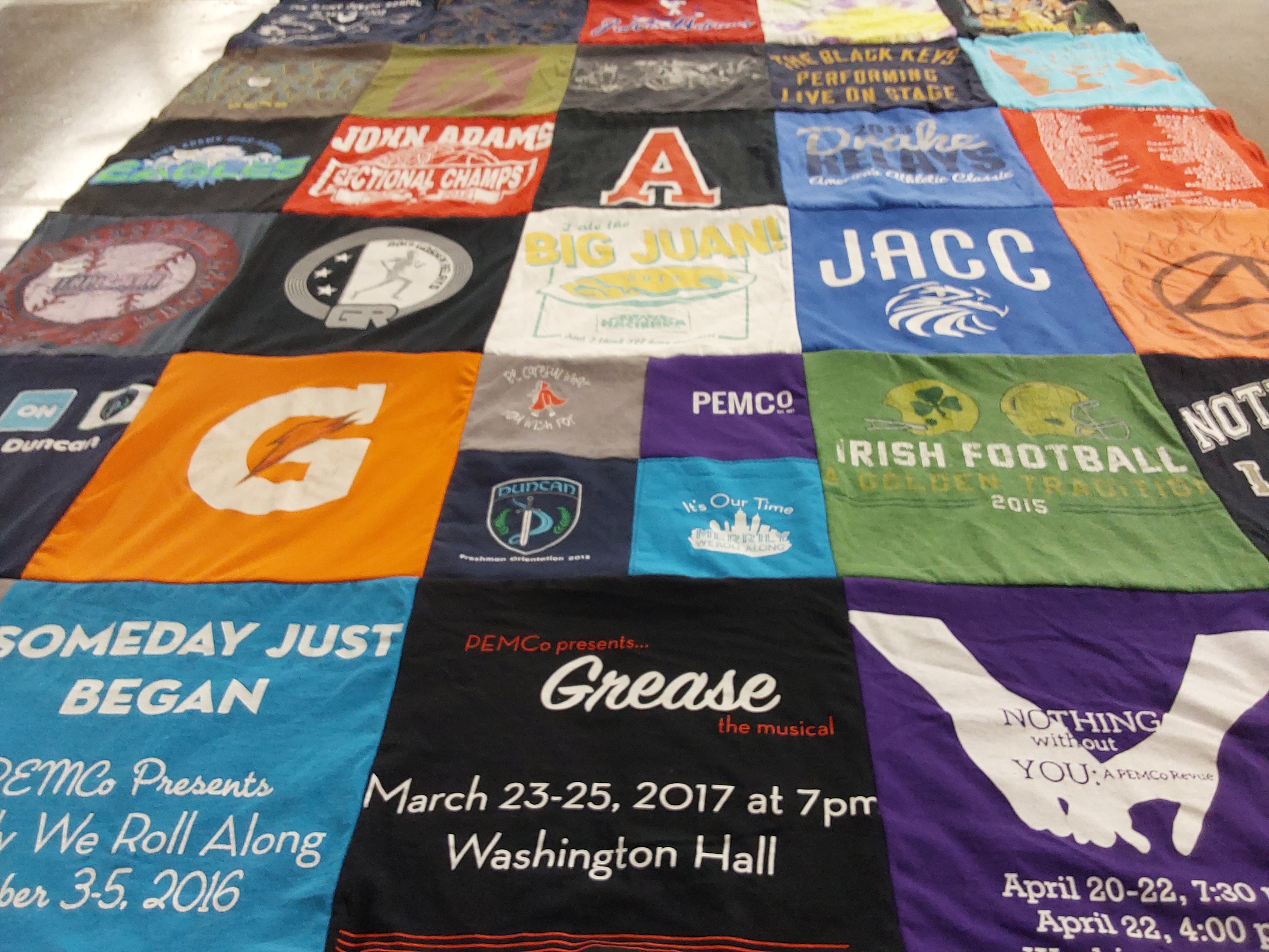T-shirt quilt featuring arsenal football club by Tommy from IN