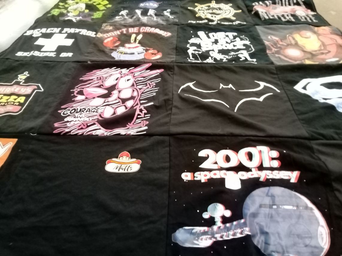 T-shirt quilt with cartoons, science fiction themes by Todd from WA