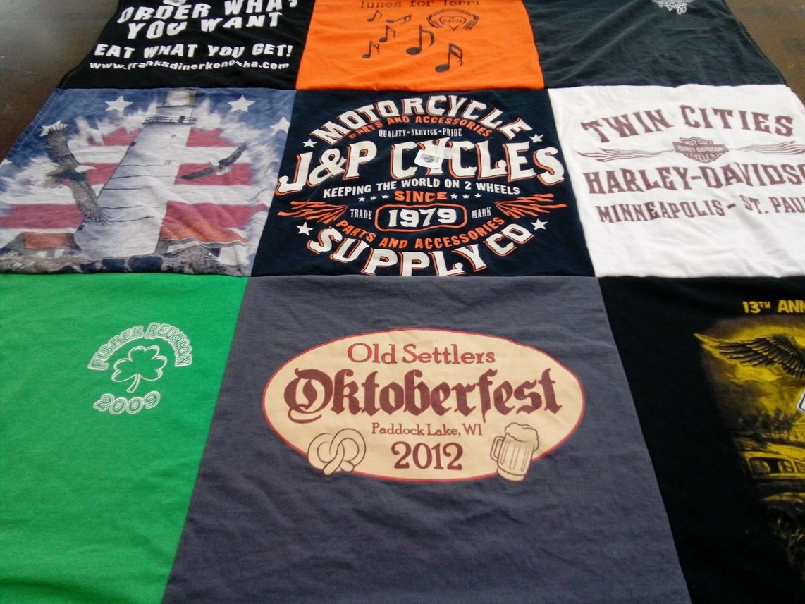 T-shirt quilt with motorcycles, family reunions themes by Tura from IA