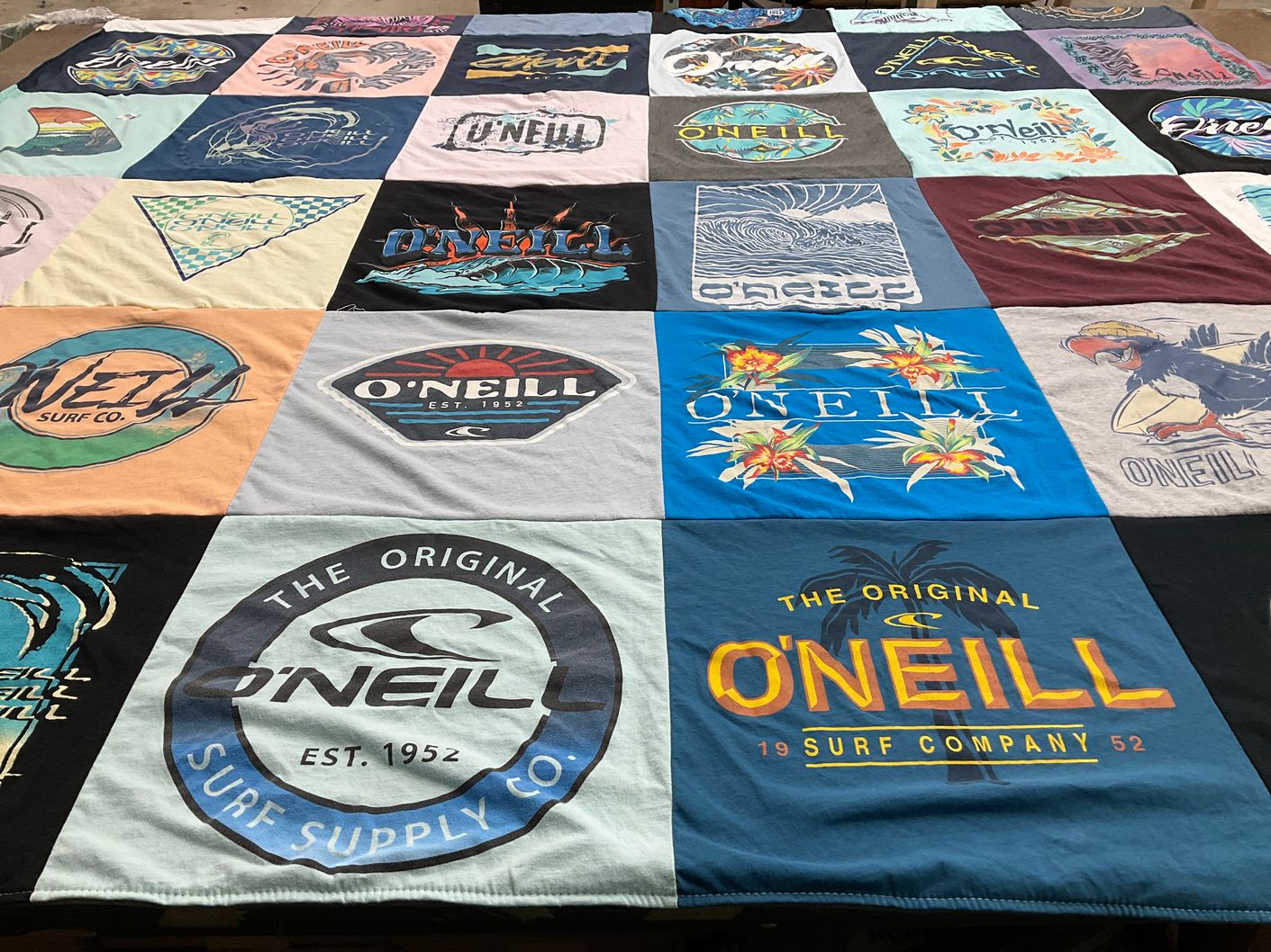 T-shirt quilt with surfing themes by Christina from CA