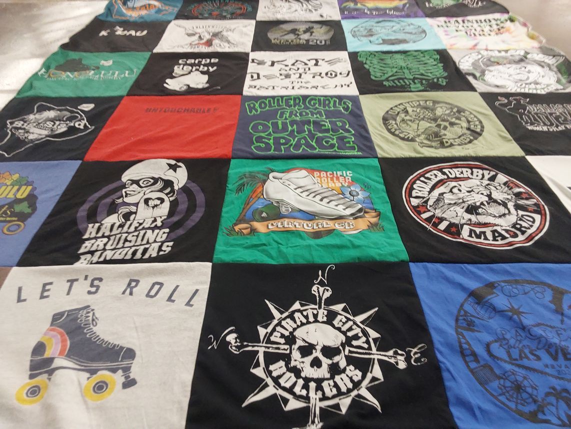 T-shirt quilt with roller derby, sports themes by Hollister from HI