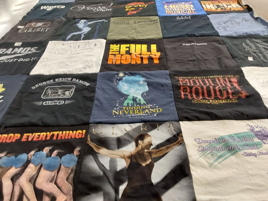 T-shirt quilt with theater, musicals themes by Augusto from FL