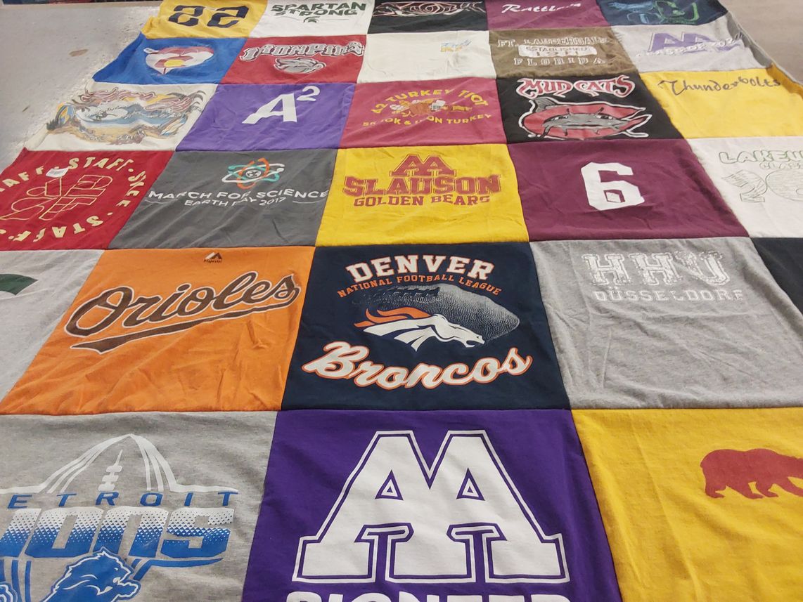T-shirt quilt featuring detroit lions, denver broncos by Maryland from MI