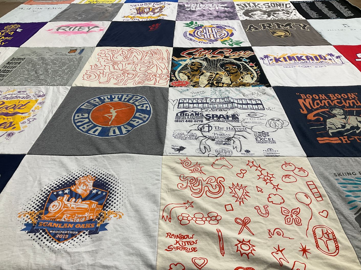T-shirt quilt from scalnlin oaks school by Elisabeth from TX