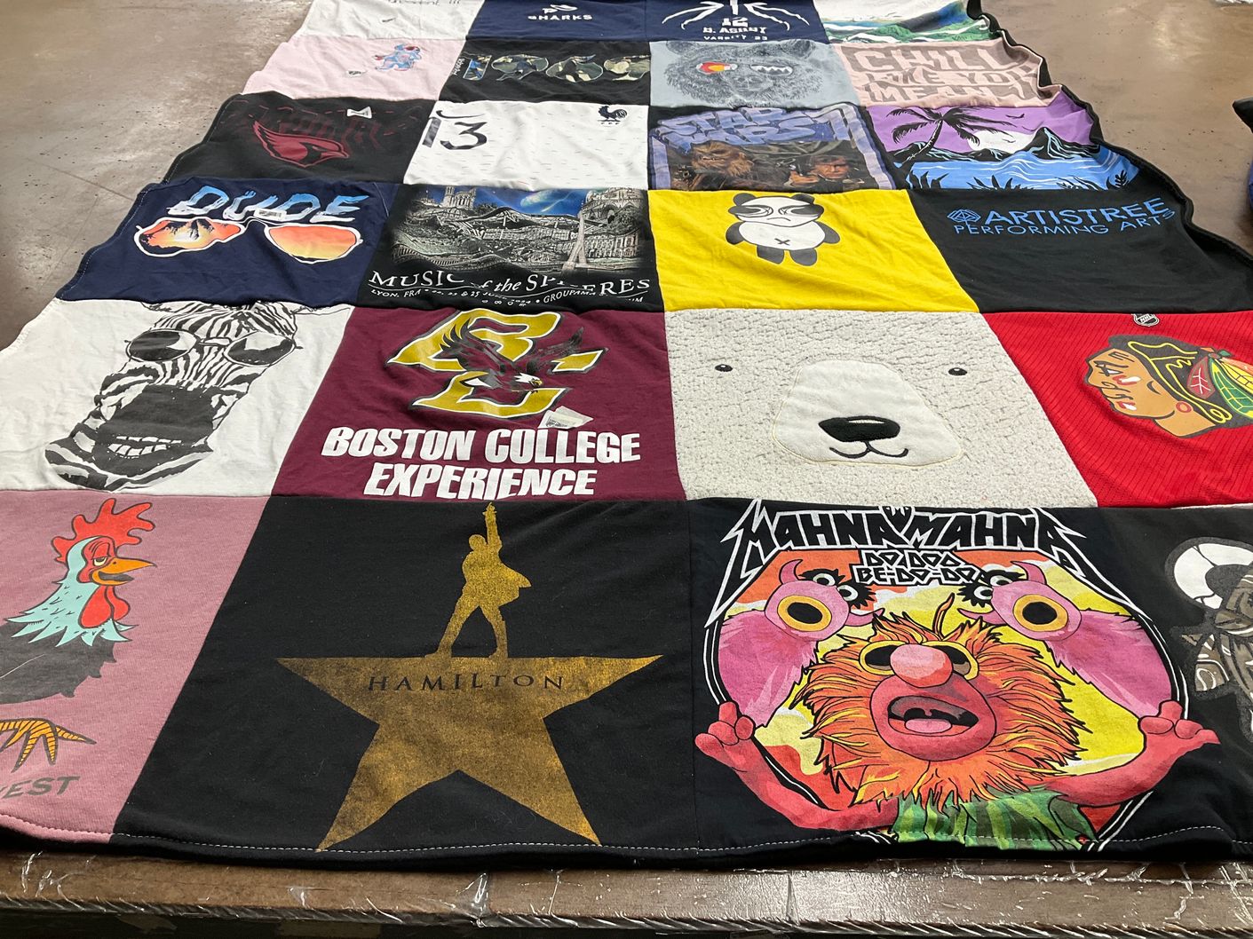 T-shirt quilt from boston college by Dorothée from NY
