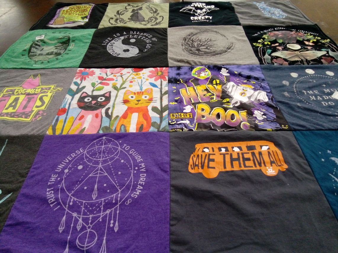 T-shirt quilt with cats, nature themes by Kelly from OH
