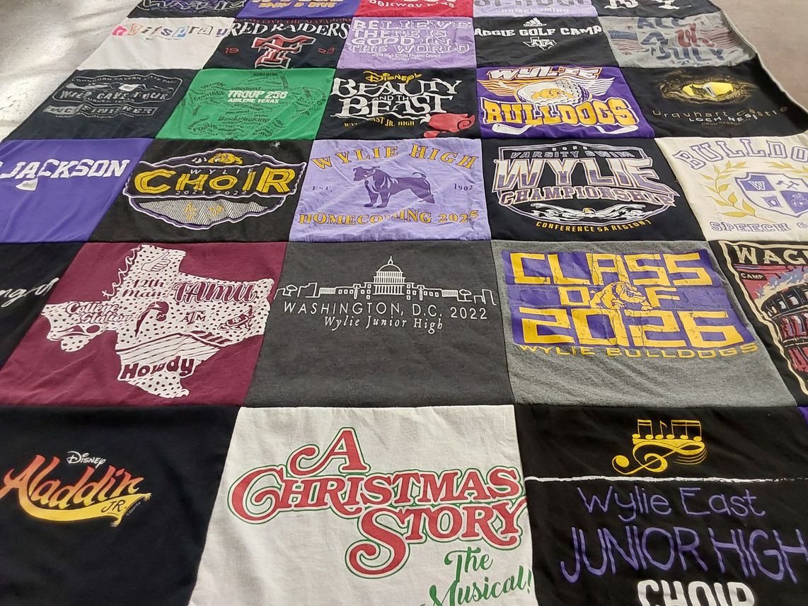 T-shirt quilt featuring wylie bulldogs by Carly from TX