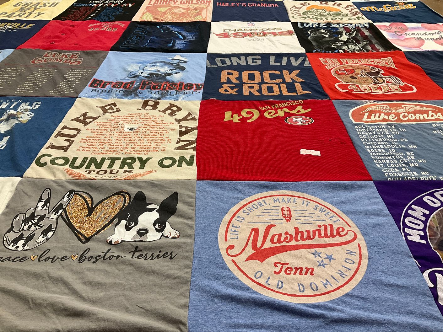 T-shirt quilt featuring san francisco 49ers by Hailey from TN