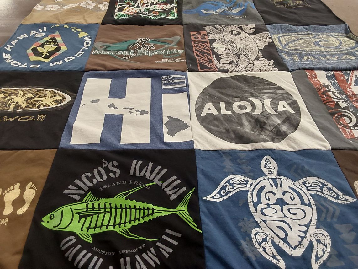 T-shirt quilt with hawaiian culture, surfing themes by Chari from SC