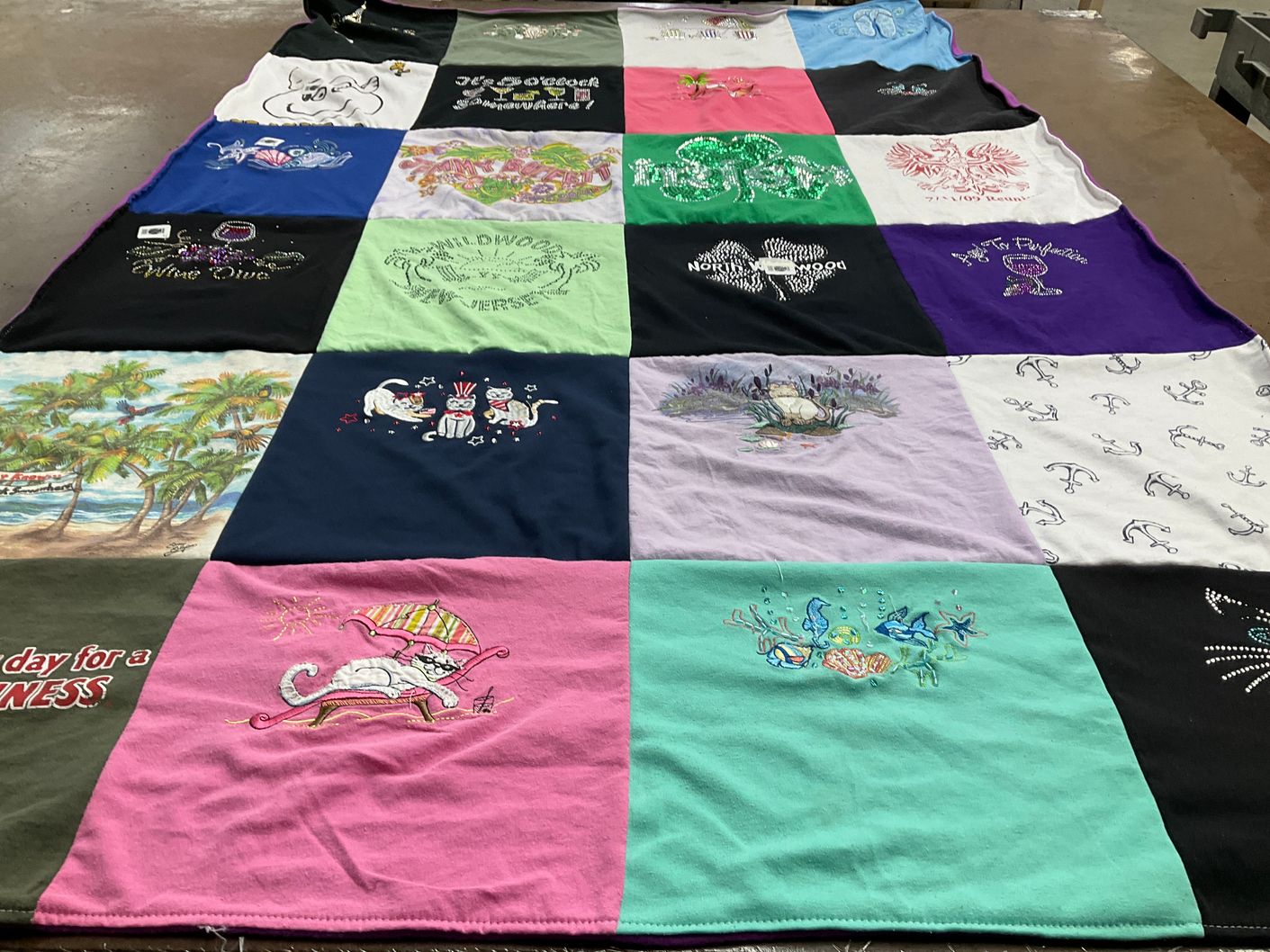 T-shirt quilt with cats, beach themes by Joann from PA