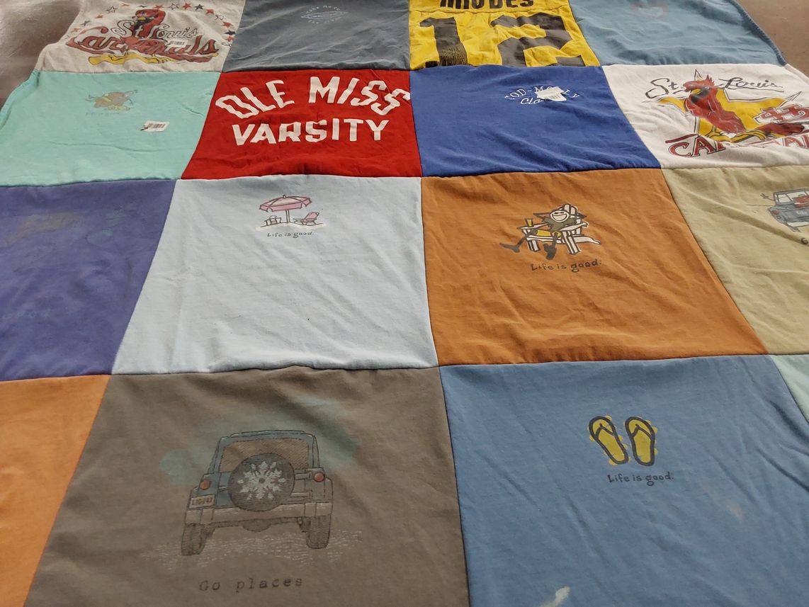 T-shirt quilt featuring st louis cardinals by Stella from TN