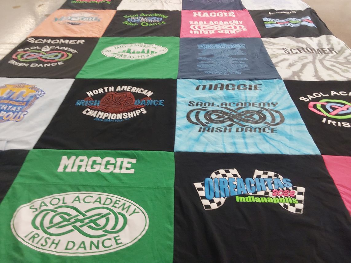 T-shirt quilt from saol academy by Sarah from IL