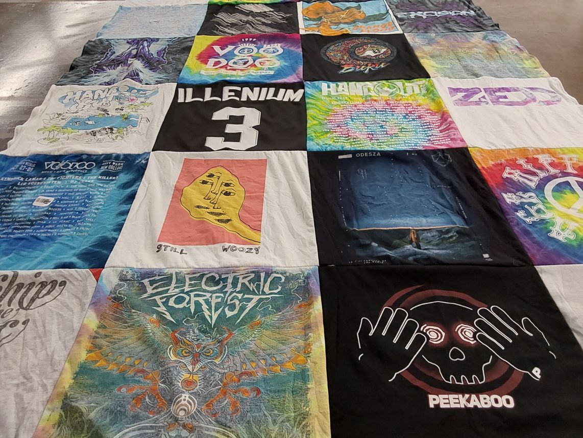 T-shirt quilt with music, festivals themes by Kelsey from LA