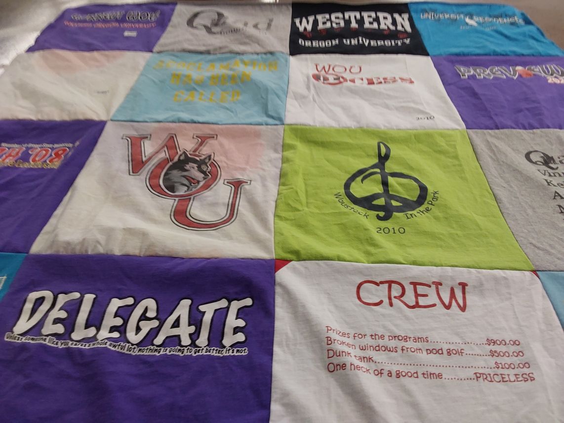 T-shirt quilt featuring wolves by Peggy from OR