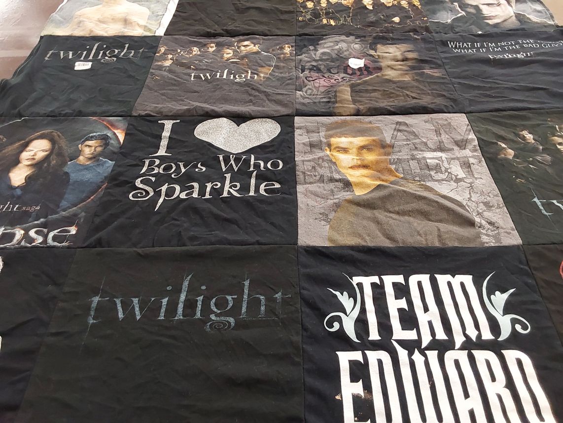 T-shirt quilt with twilight saga, vampires themes by Victoria from AZ