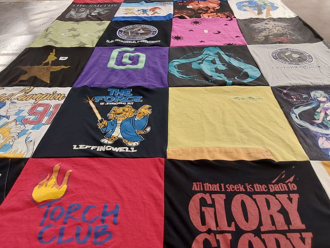 T-shirt quilt with music, video games themes by Oscar from CA