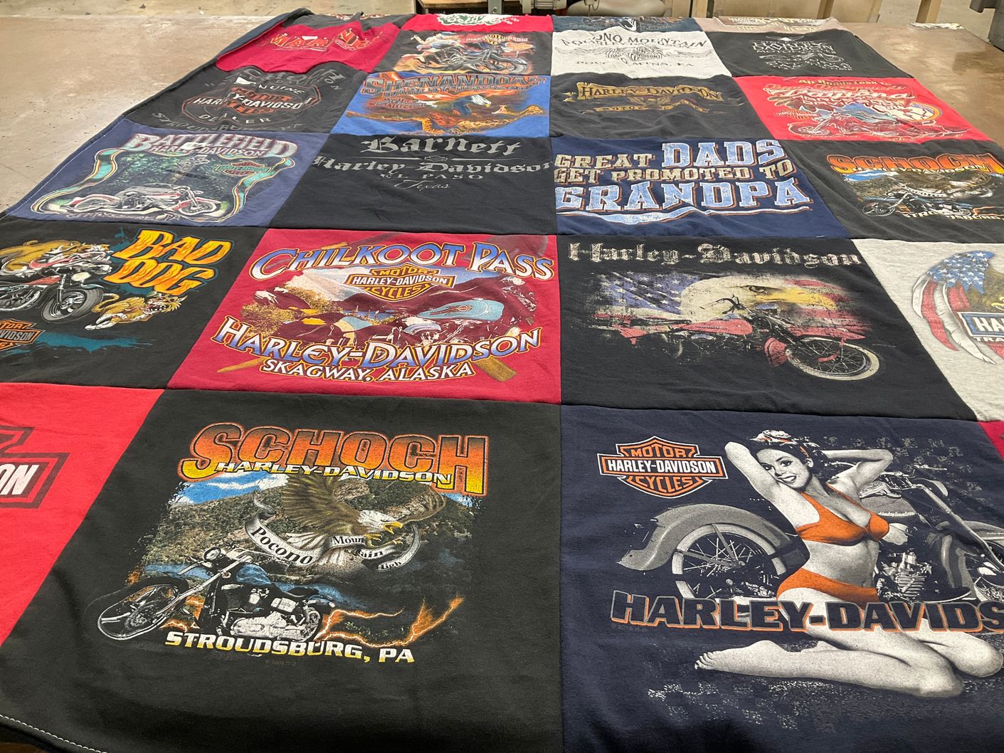 T-shirt quilt with motorcycles themes by Annacathrine from PA