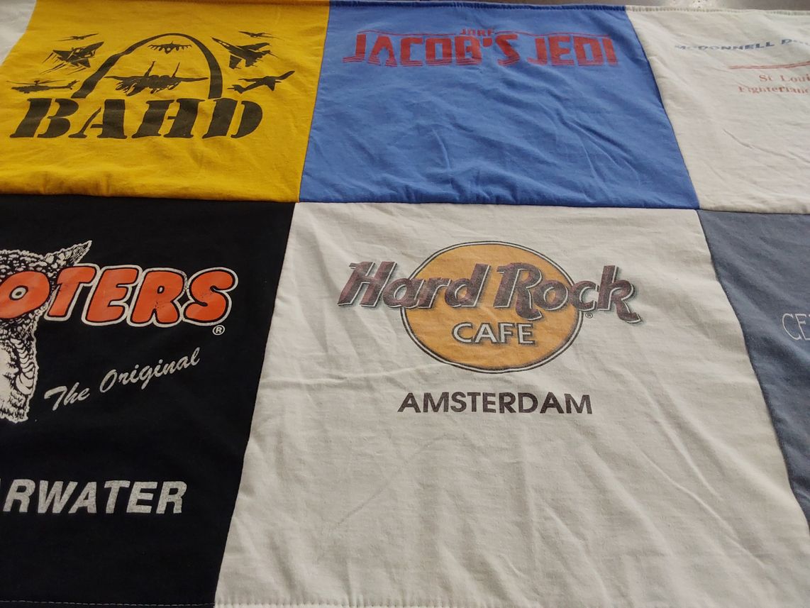 T-shirt quilt by Richard from MO