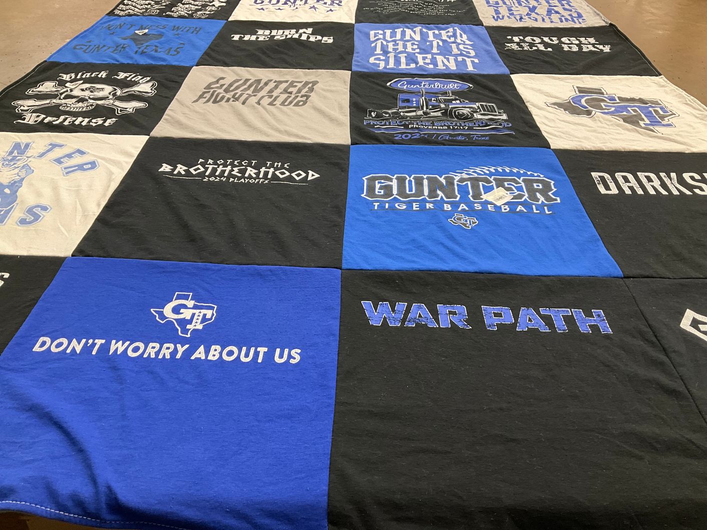 T-shirt quilt featuring gunter tigers by Megan from ID