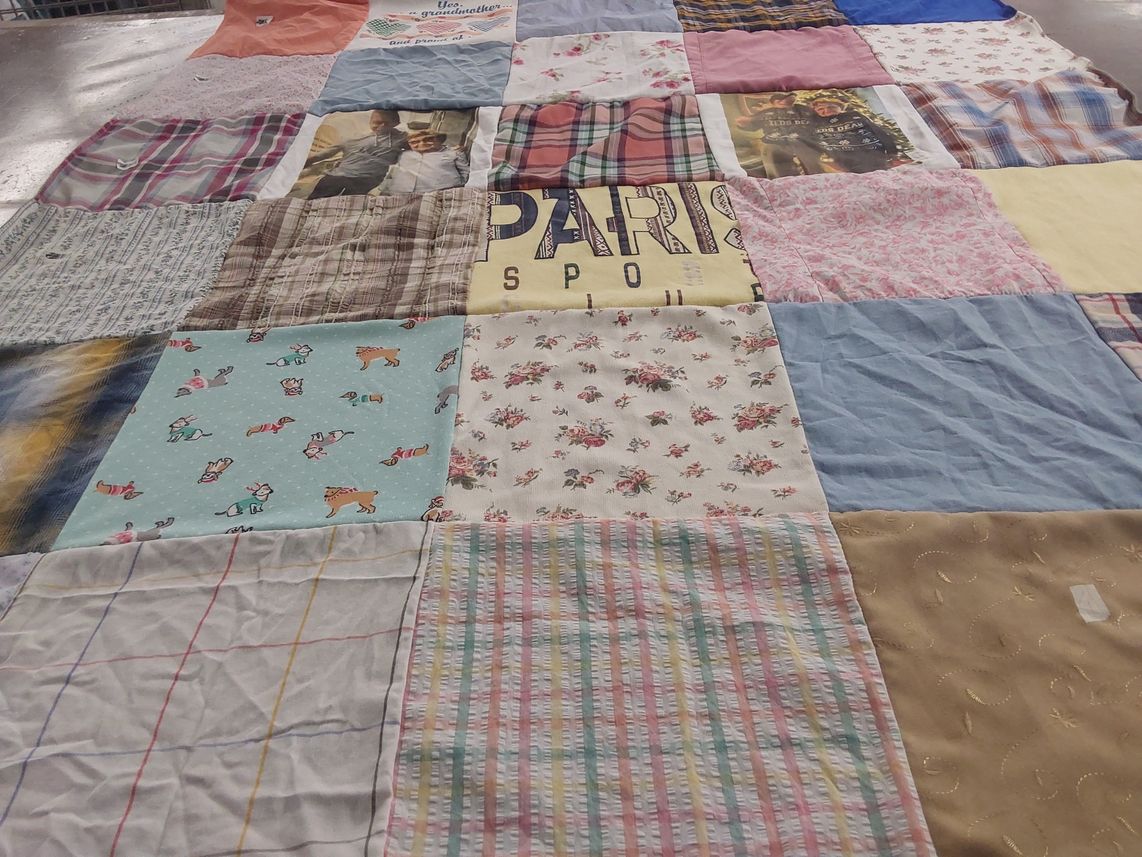 T-shirt quilt by SONYA from PA