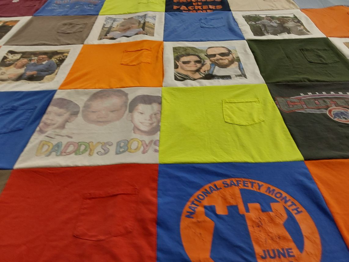 T-shirt quilt featuring chicago cubs by Veronica from IL