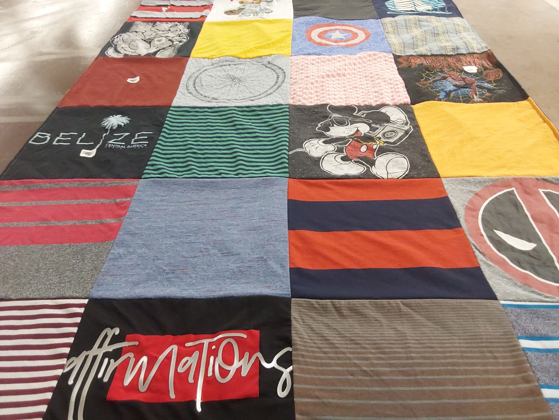 T-shirt quilt with travel, cartoons themes by Ariam from CA