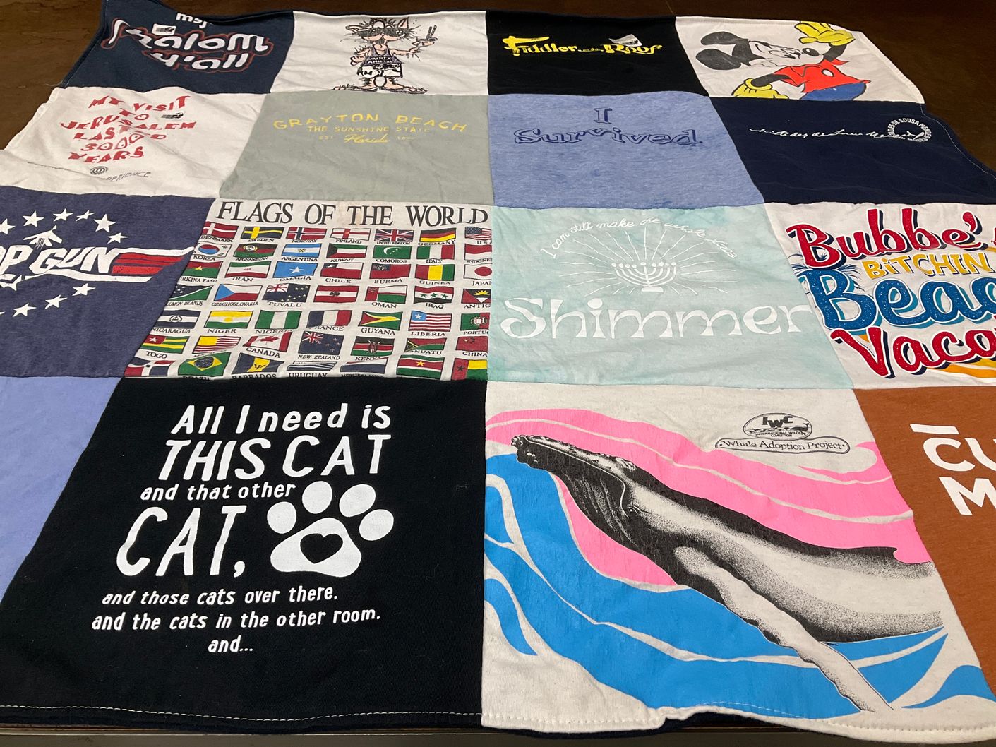 T-shirt quilt with cats, beaches themes by Deborah from FL