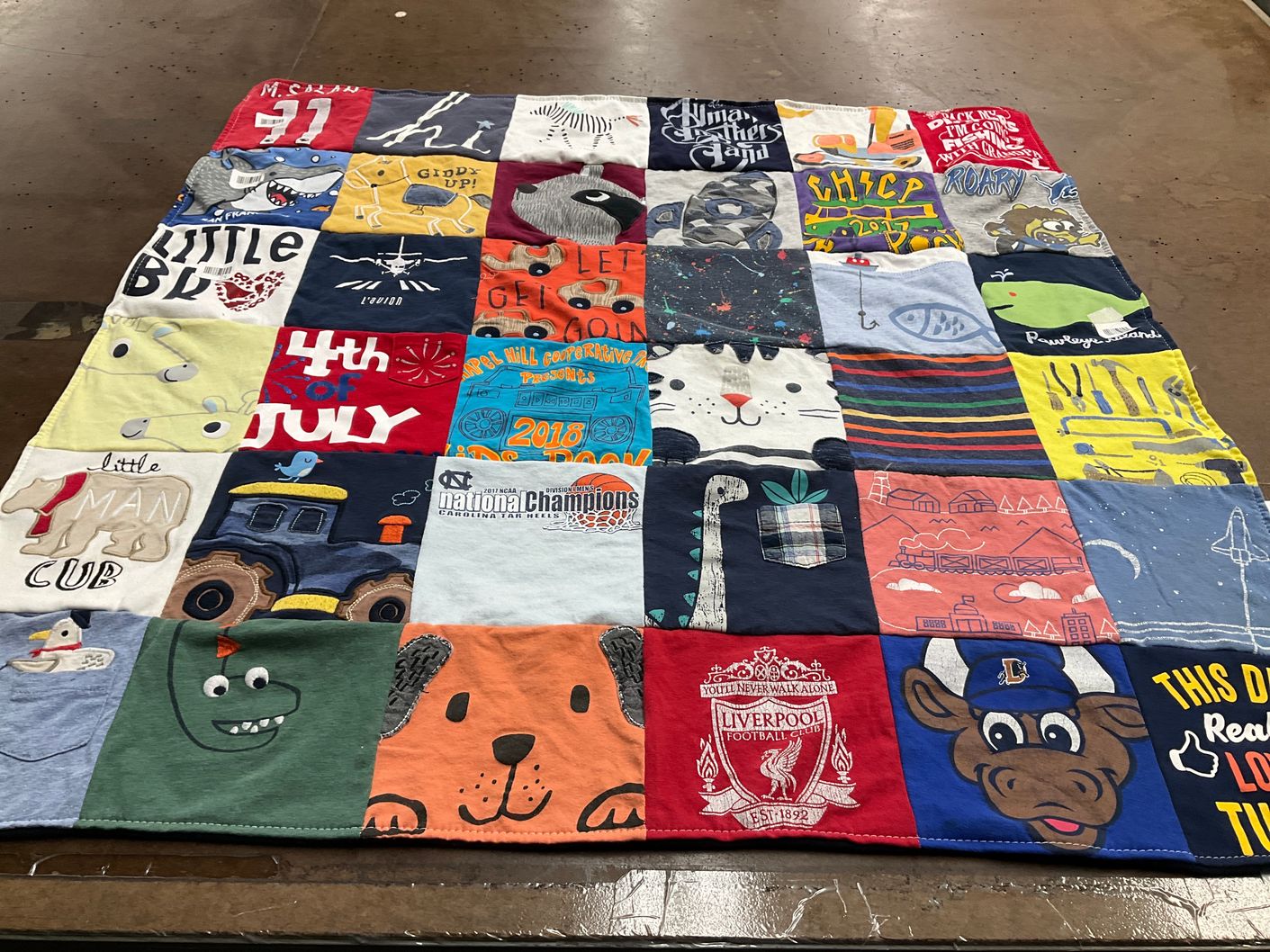 T-shirt quilt featuring liverpool football club by Leigh from MI